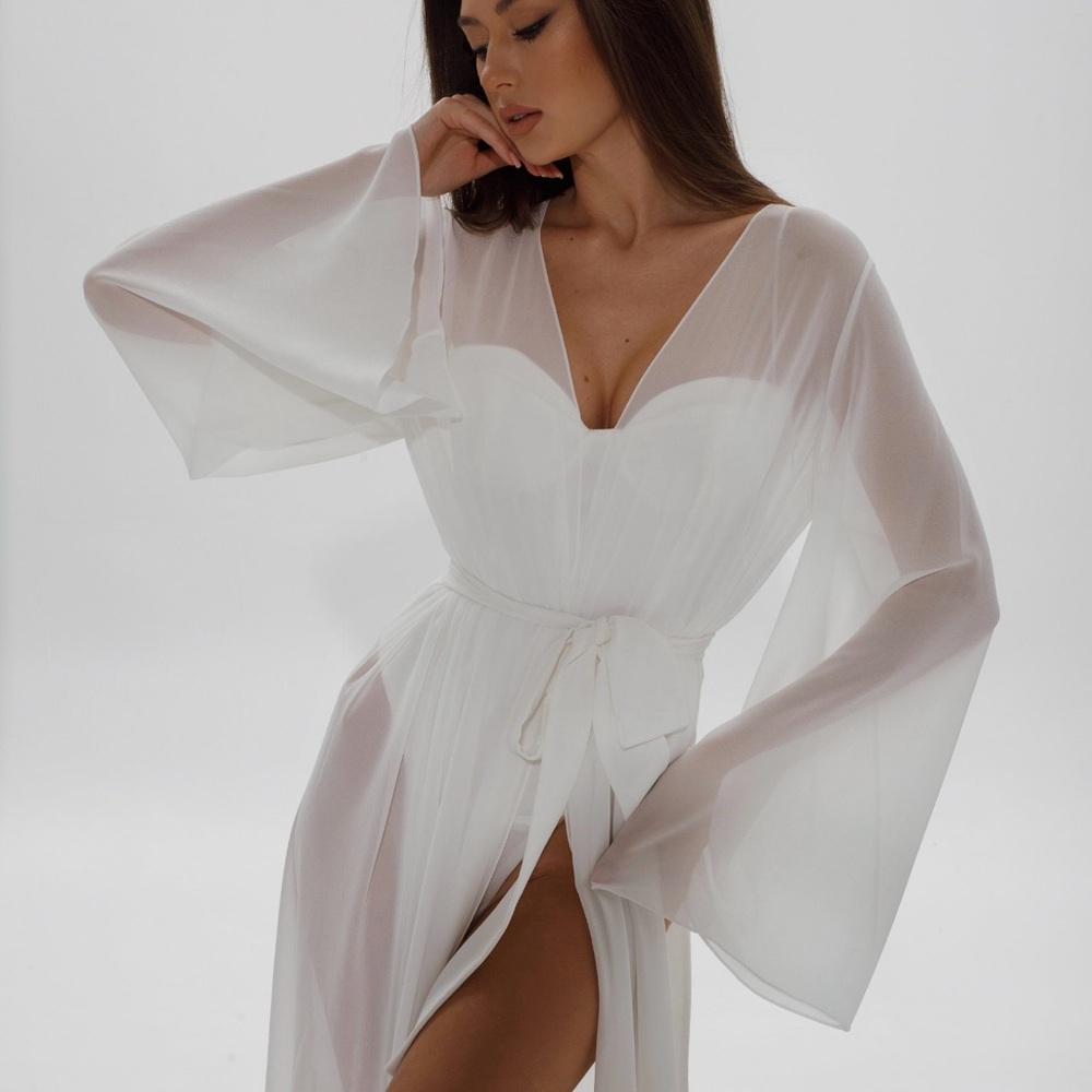 Elegant Bridal Ivory Chiffon Robe Dressing Gown